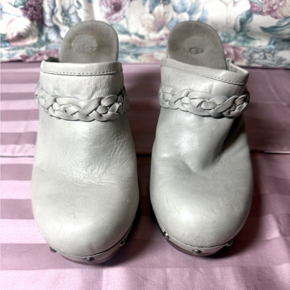 UGG Women's Gray Leather Clogs